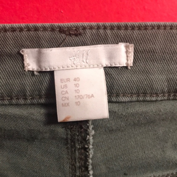 Shorts - Picture 2 of 2